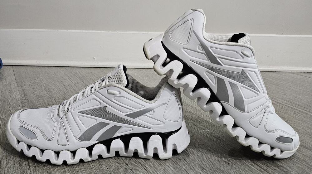 Reebok Zig V50679 Men's Sneakers Size 11 Gray Silver Zigtech Running Athletic